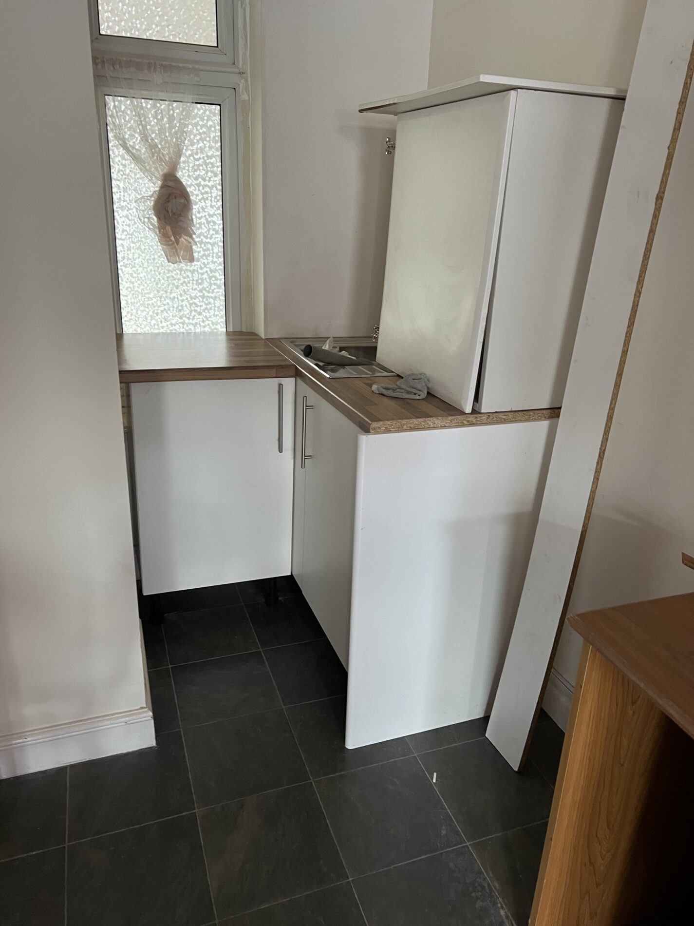 Impressive ground floor studio flat available to rent( including all the bills) in Stanmore HA7