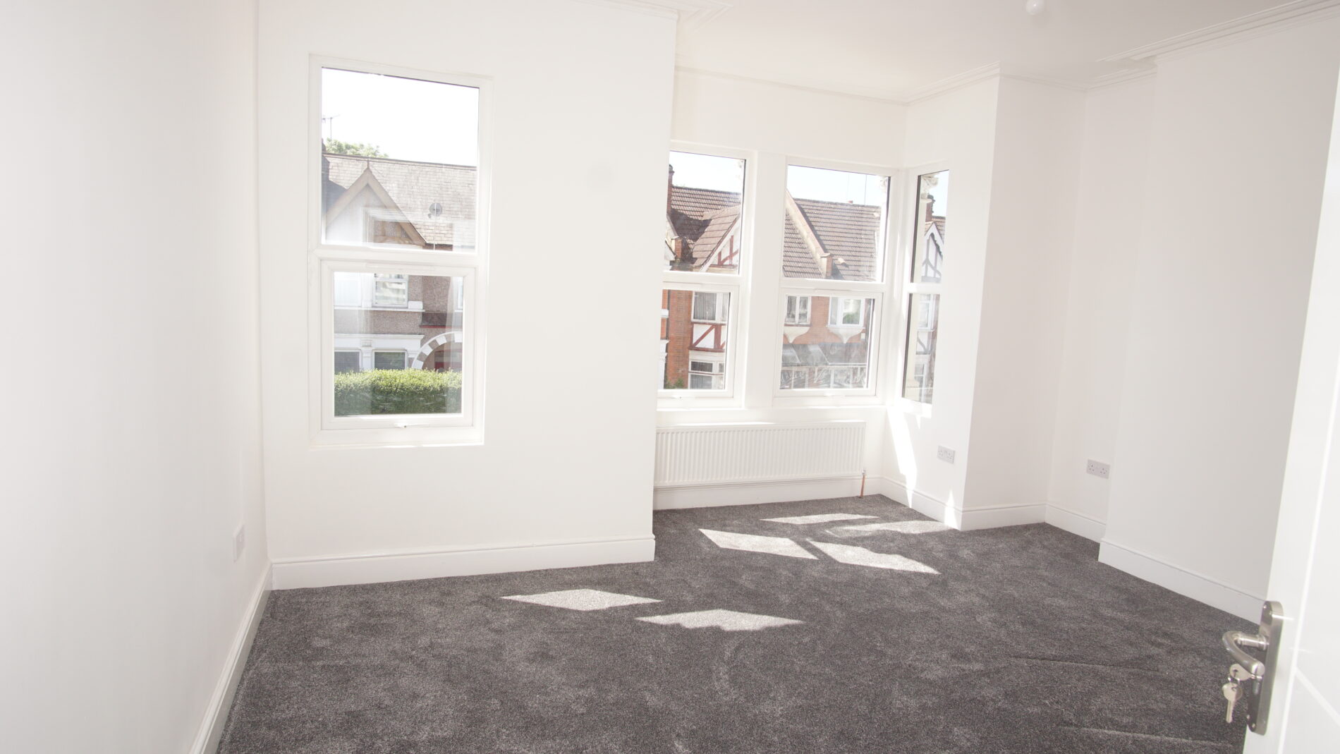 Impressive completely newly refurbished 4 bedroom terraced house