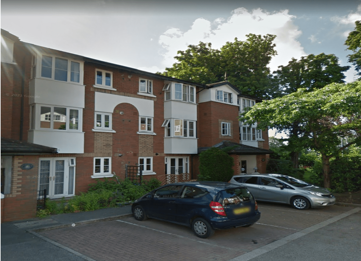 Impressive 2bedrooms first floor flat available to rent in East Acton W3