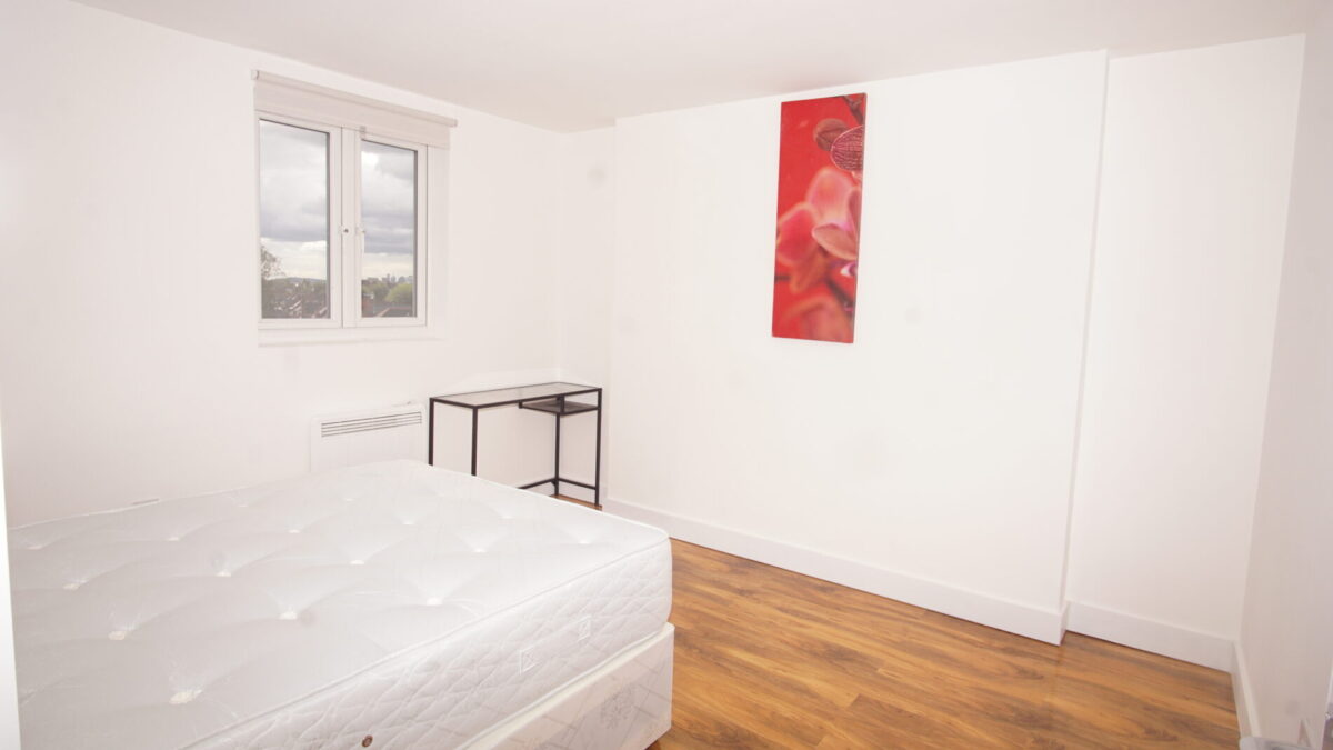 Cricklewood, London, NW23JR