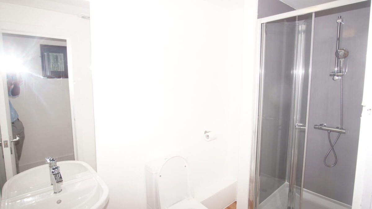Cricklewood, London, NW23JR