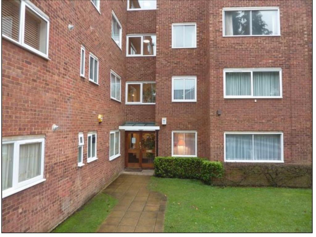 Impressive Ground floor studio flat available to rent in Ealing W5
