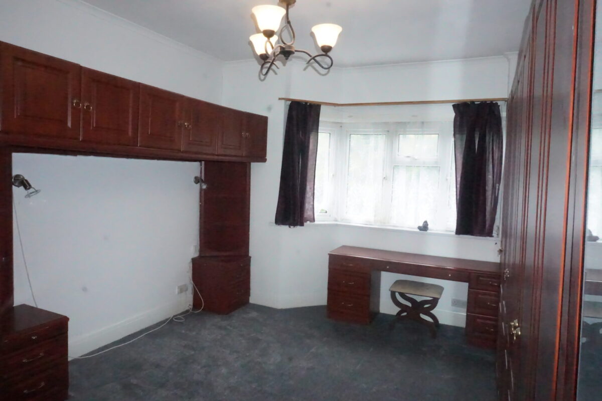 Watford way, Hendon, NW44TE