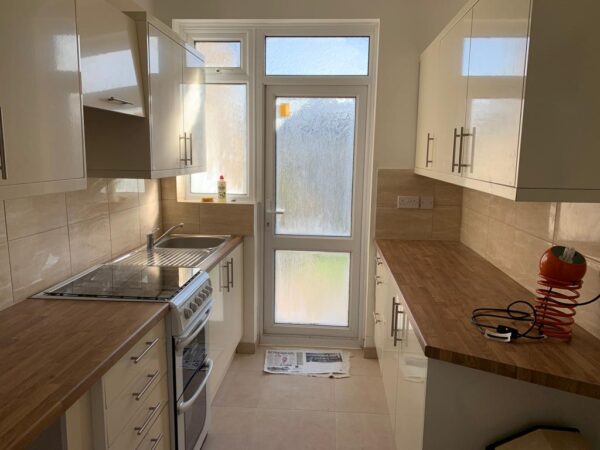 33 Raeburn Road