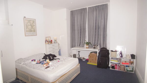 Pine road, cricklewood, NW26RY