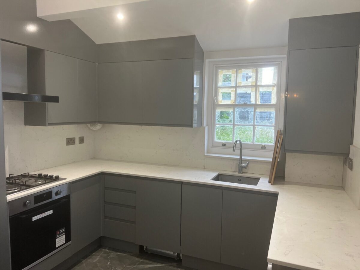The Burroughs, Hendon, NW44TE