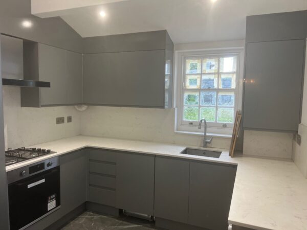 The Burroughs, Hendon, NW44TE