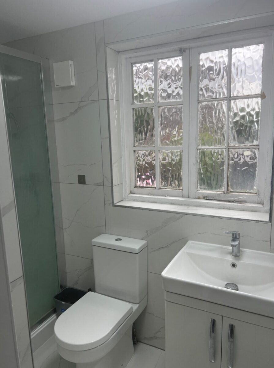 The Burroughs, Hendon, NW44TE