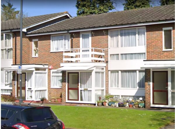 White house drive, Stanmore, HA74NQ