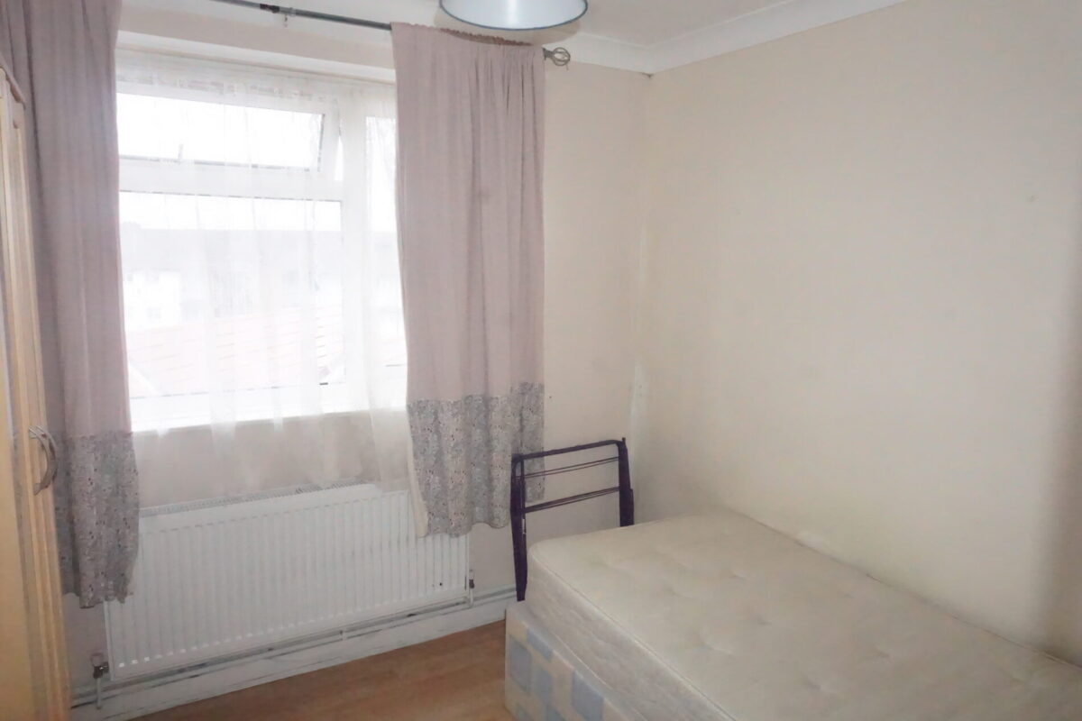 Chichester court, Queensbury, HA71