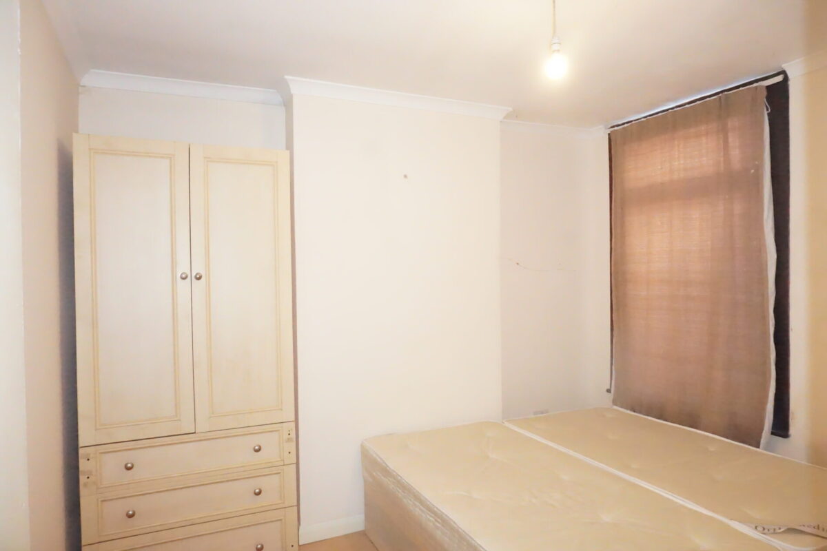 Pinner road, Harrow, HA14EU