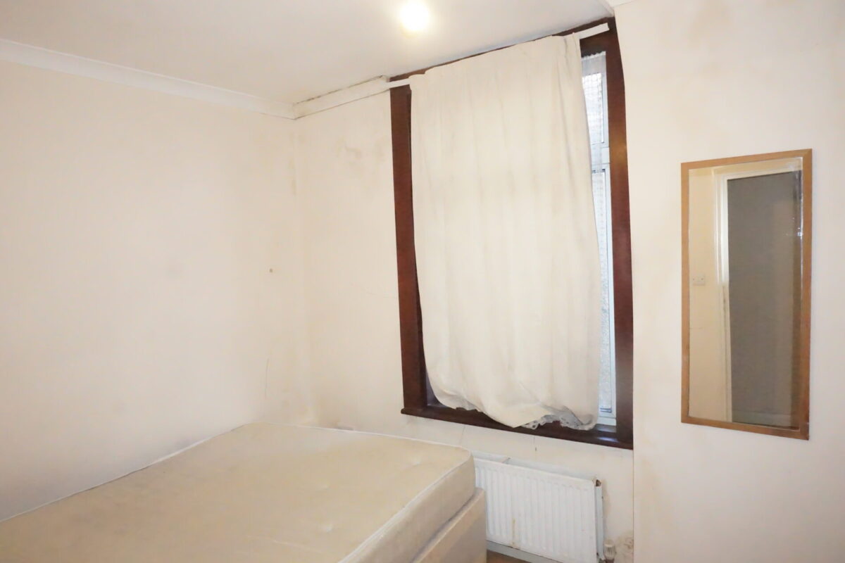 Pinner road, Harrow, HA14EU