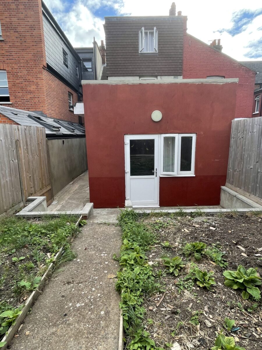 Pine road, cricklewood, NW26RY