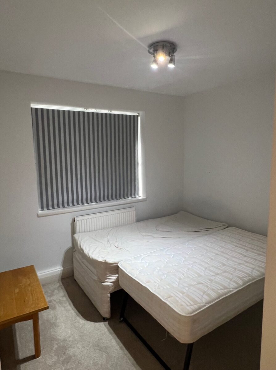 White house drive, Stanmore, HA74NQ