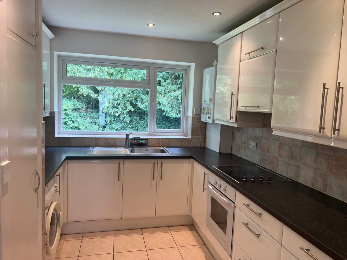White house drive, Stanmore, HA74NQ