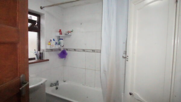Hughenden gardens, Northolt, UB5