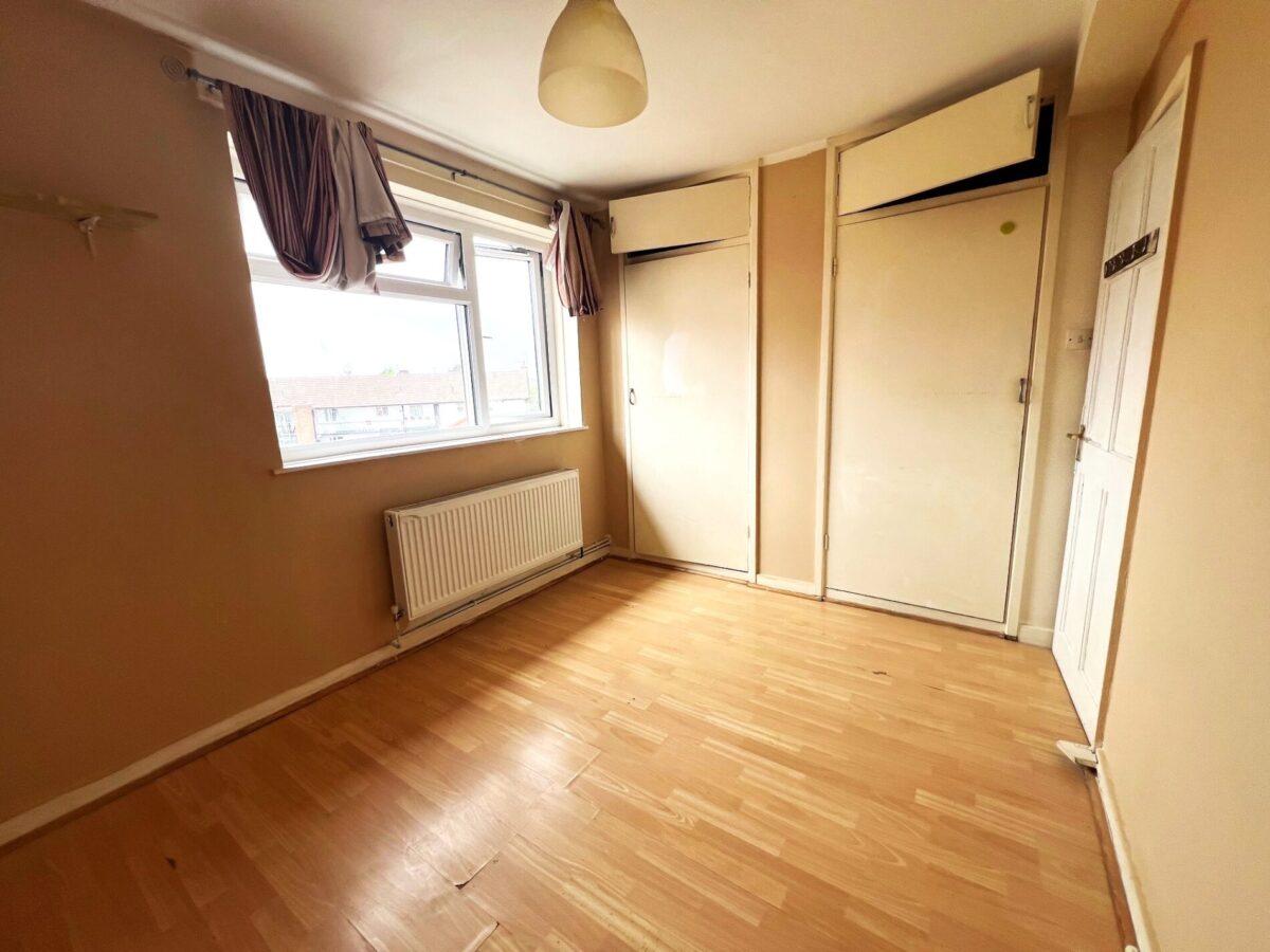 Chichester court, Queensbury, HA71