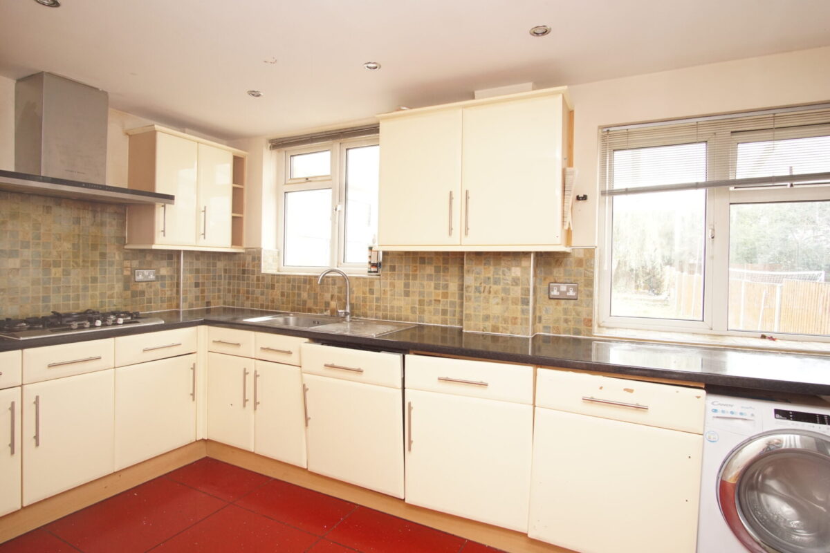 Wykenham Hill, Wembley, HA99RZ