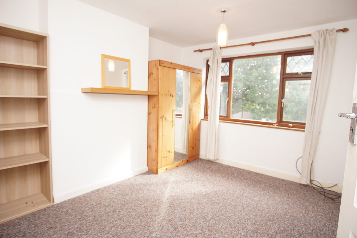 Hughenden gardens, Northolt, UB5