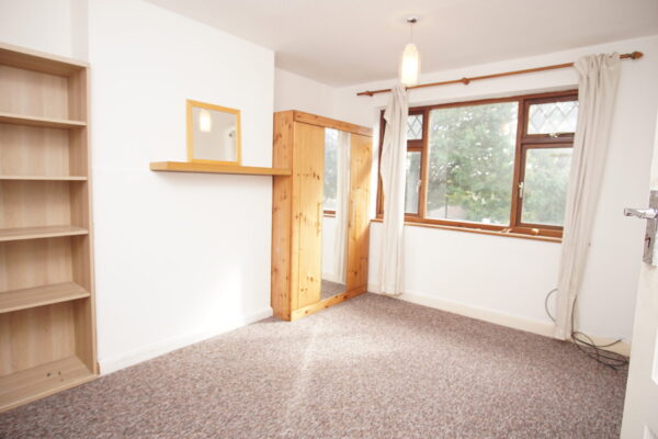 Hughenden gardens, Northolt, UB5