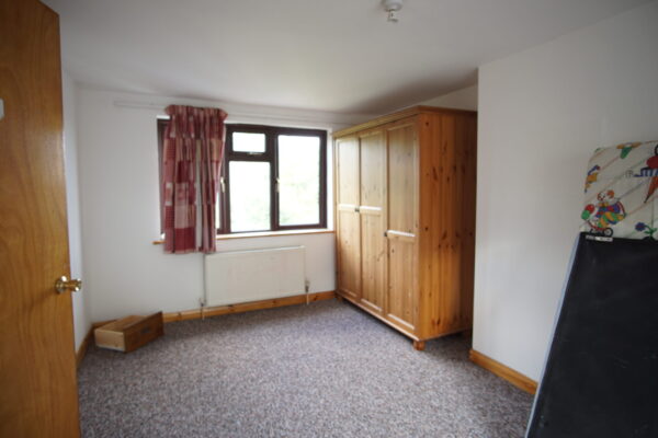 Hughenden gardens, Northolt, UB5