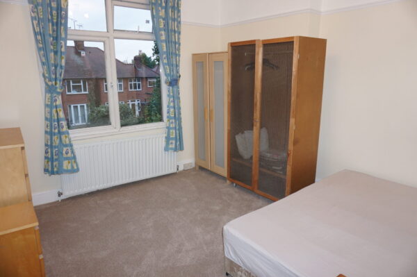 Larch Road, cricklewood, NW2