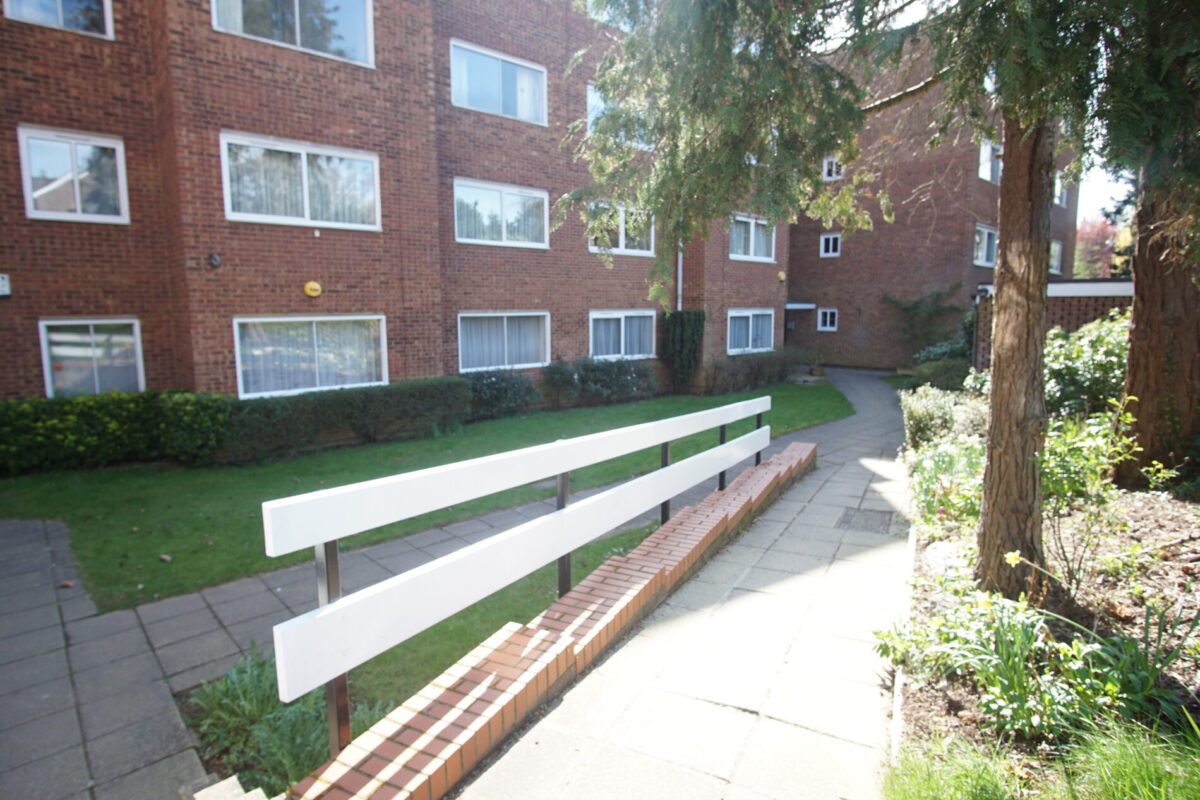 Thorn three court, Ealing, W5