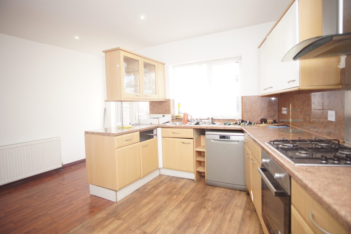 corfe Avenue, Harrow, HA28TA