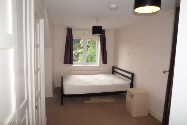 Acton road, Greenford, UB60NU