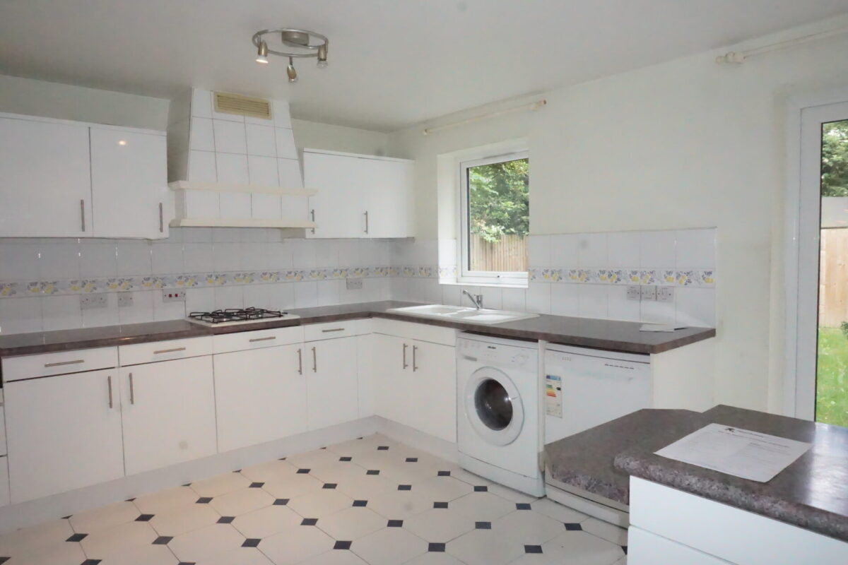Acton road, Greenford, UB60NU