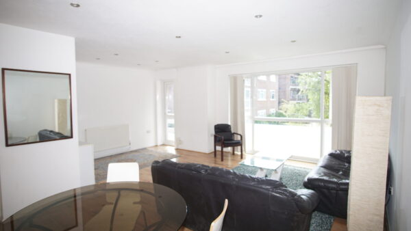 White house drive, Stanmore, HA74NQ