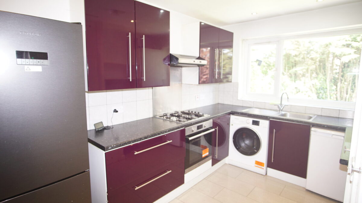 White house drive, Stanmore, HA74NQ