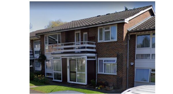 White house drive, Stanmore, HA74NQ