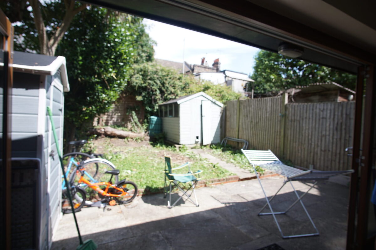 Elm Grove, cricklewood, NW2