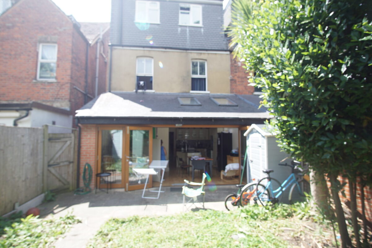 Elm Grove, cricklewood, NW2