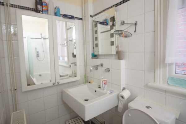 Elm Grove, cricklewood, NW2