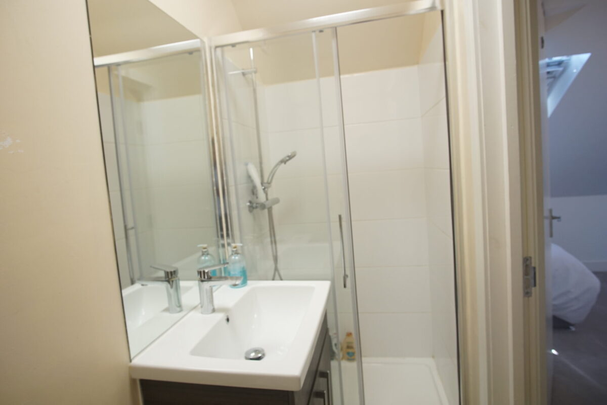 Elm Grove, cricklewood, NW2