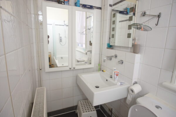 Elm Grove, cricklewood, NW2