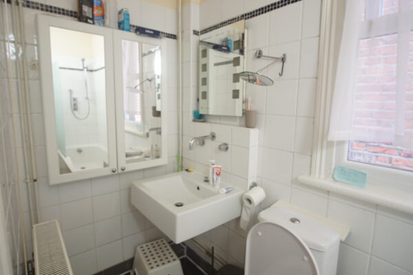 Elm Grove, cricklewood, NW2