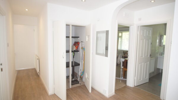 White house drive, Stanmore, HA74NQ