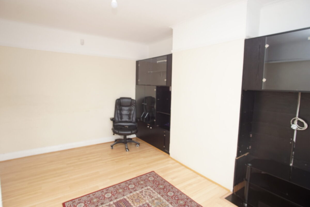 3 Bedroom house for sale at Whitton Avenue Greenford UB6