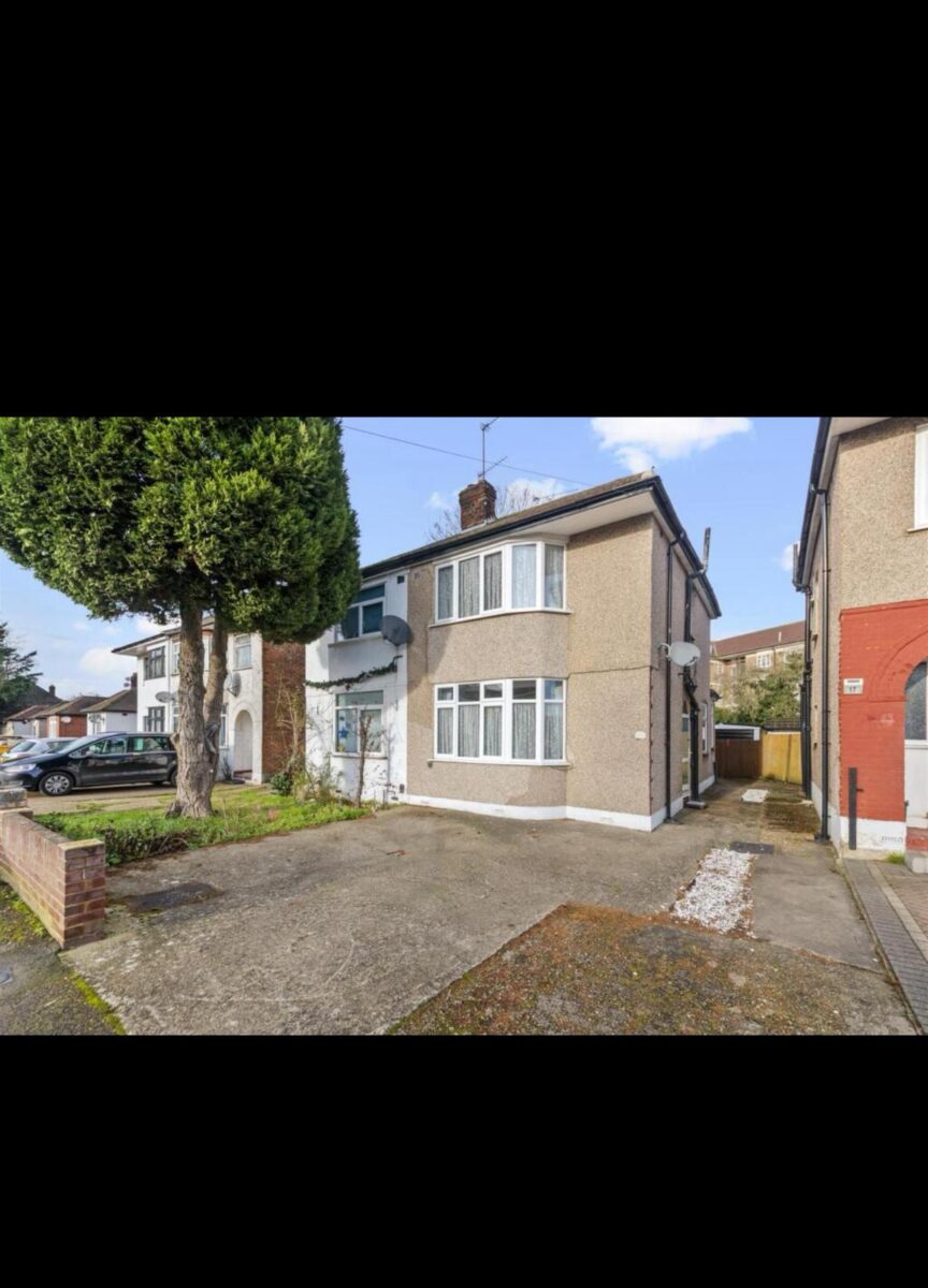 Maple road, Hayes, UB4