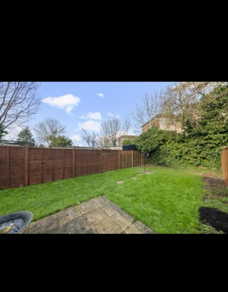 Maple road, Hayes, UB4