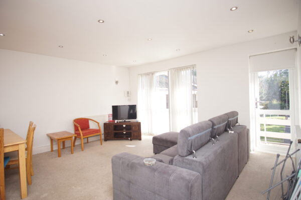 White house drive, Stanmore, HA74NQ