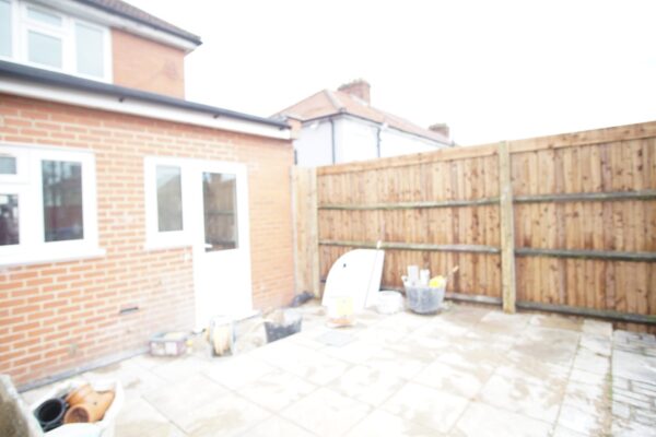 Dale Avenue, Edgewear, HA8