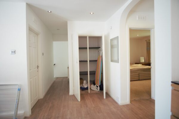 White house drive, Stanmore, HA74NQ