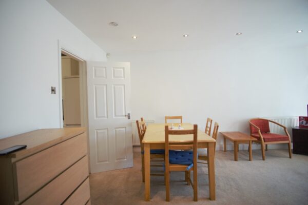 White house drive, Stanmore, HA74NQ