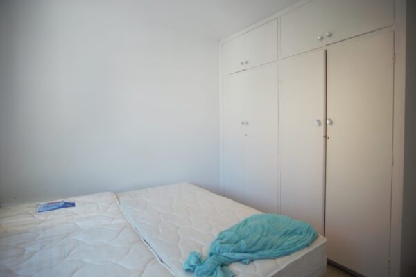 White house drive, Stanmore, HA74NQ
