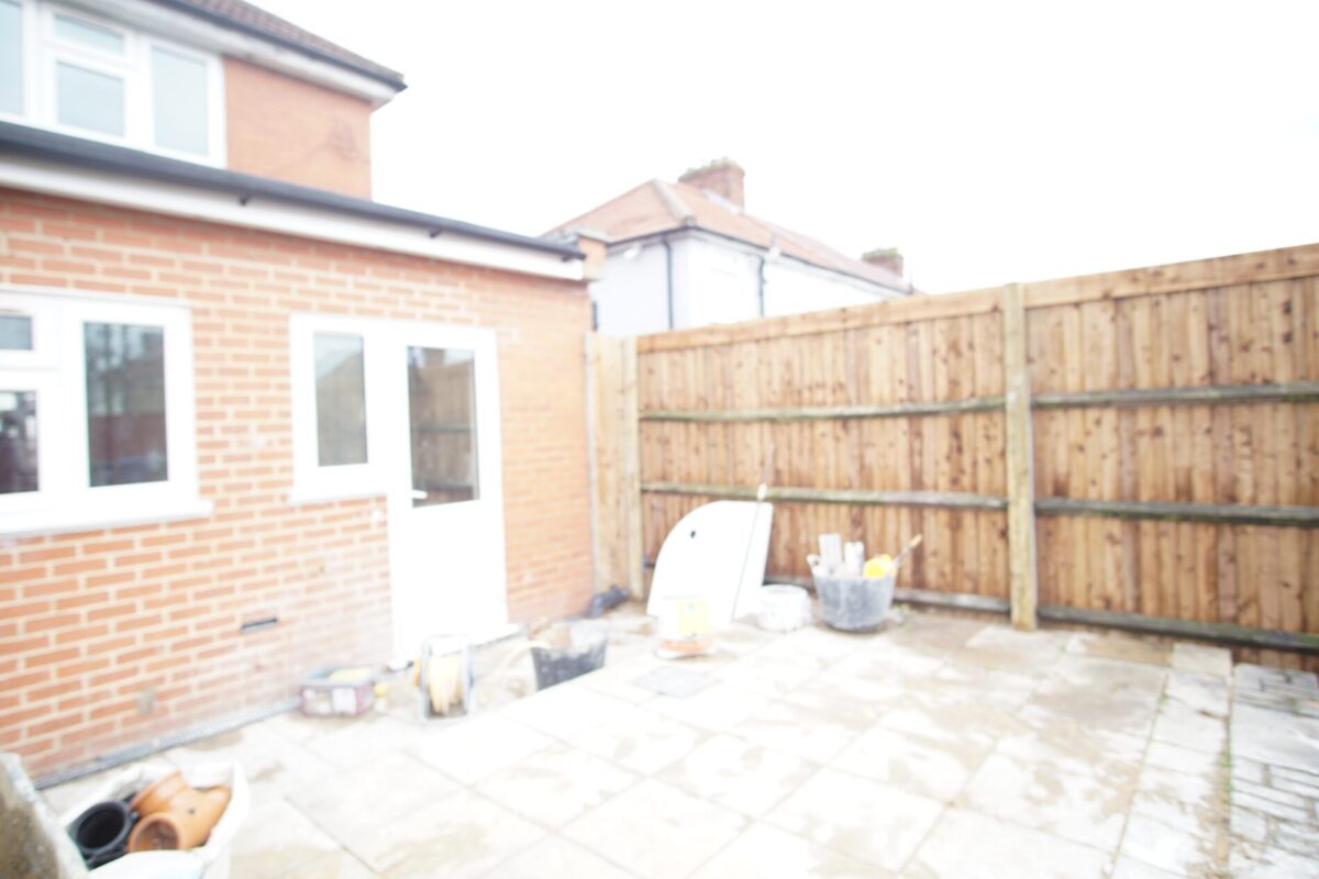 Dale Avenue, Edgewear, HA8