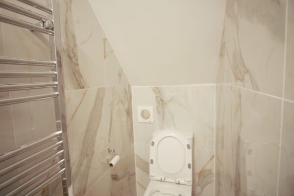 Dale Avenue, Edgewear, HA8